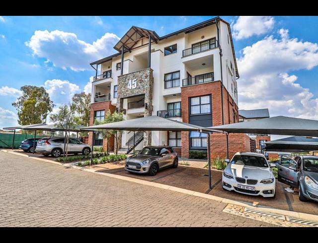 2 BEDROOM APARTMENT FOR SALE IN MODDERFONTEIN
